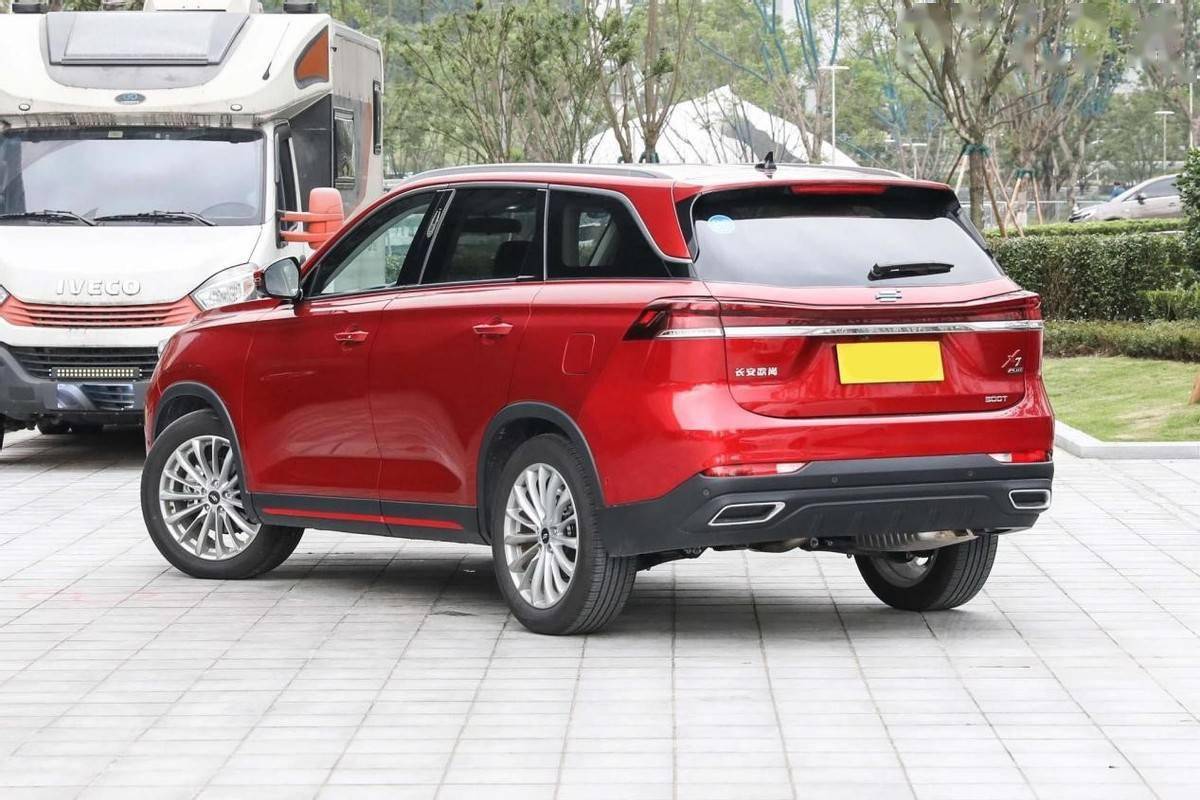 长安新晋大五座suv,够舒适,懂家用,预售7.99万起,下月上市