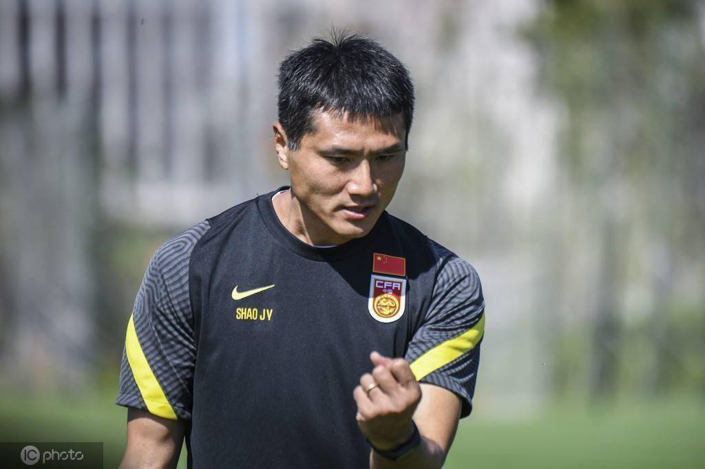 邵佳一长春亚泰有德国足球的风格净月基地软硬件设施完善