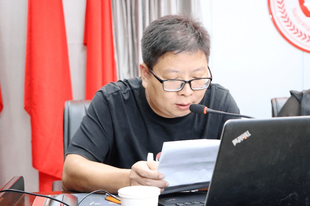 以梦为马不负韶华南阳市五中召开2021年高三年级教育教学目标管理会议
