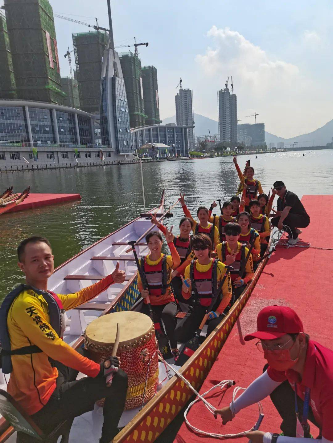 天津特警龍舟隊首次出征全運會龍舟賽喜獲三枚銀牌