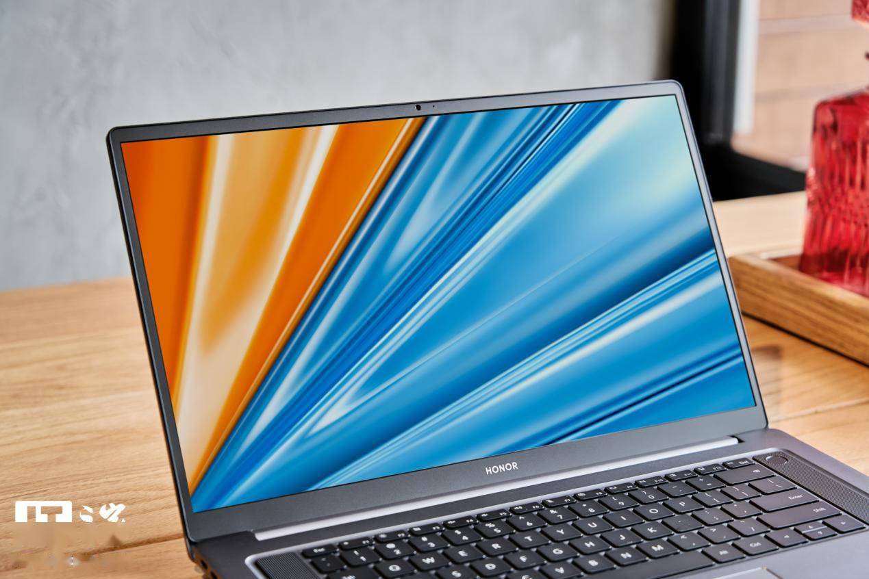 方面|【IT之家开箱】荣耀 MagicBook 16 Pro 图赏：144Hz 电竞屏幕