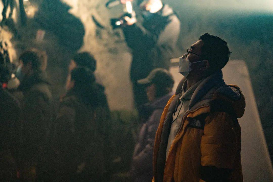 大成|这部集国产电影工业化之大成的灾难片，搅动起一场风暴！