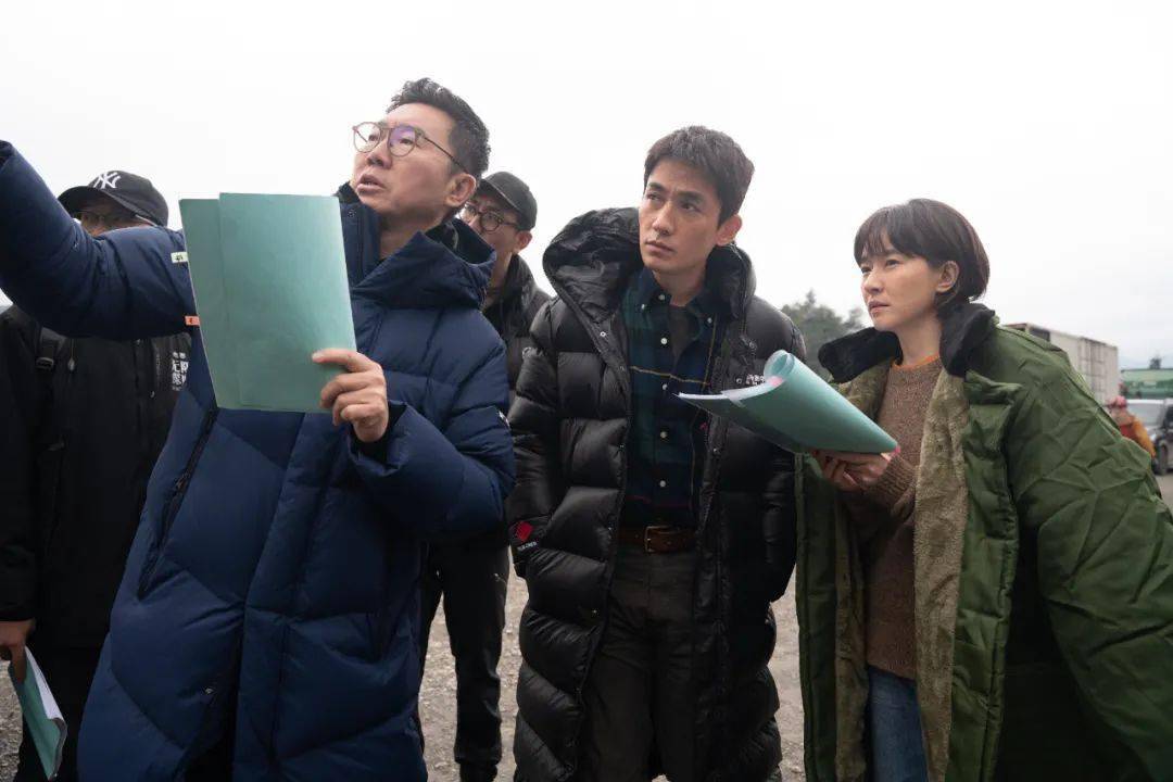 大成|这部集国产电影工业化之大成的灾难片，搅动起一场风暴！