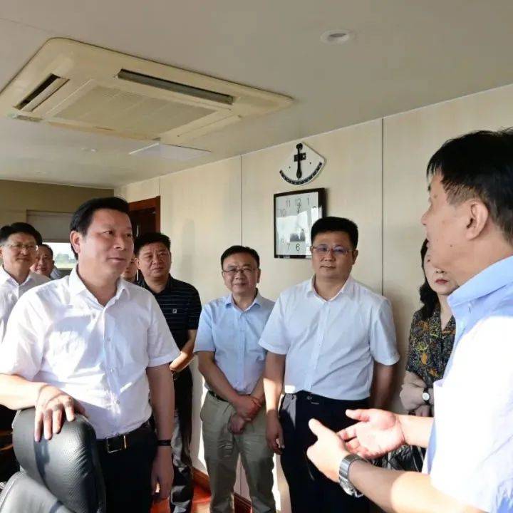 张鸿星调研水运工作_港口集团
