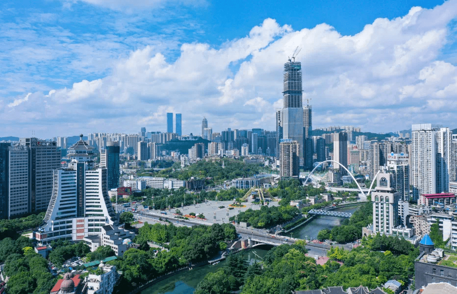 南明区:全力抓好四大工程 推进城市精细化管理