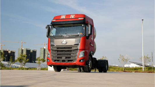 为了给卡友带来更好的驾乘体验,国六乘龙h7 lng快递车标配法士特斜齿