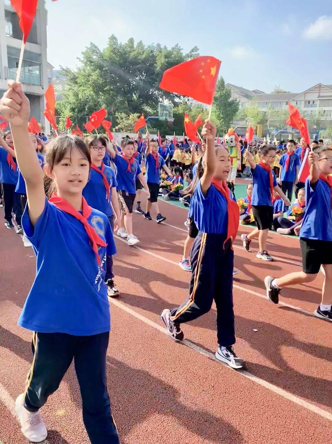 金沙健儿勇拼搏情系奥运展风采成都市金沙小学第二十八届快乐奥运节