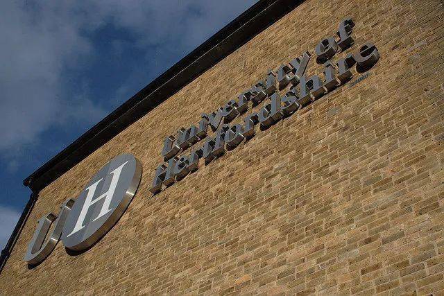 英国赫特福德大学留学申请流程