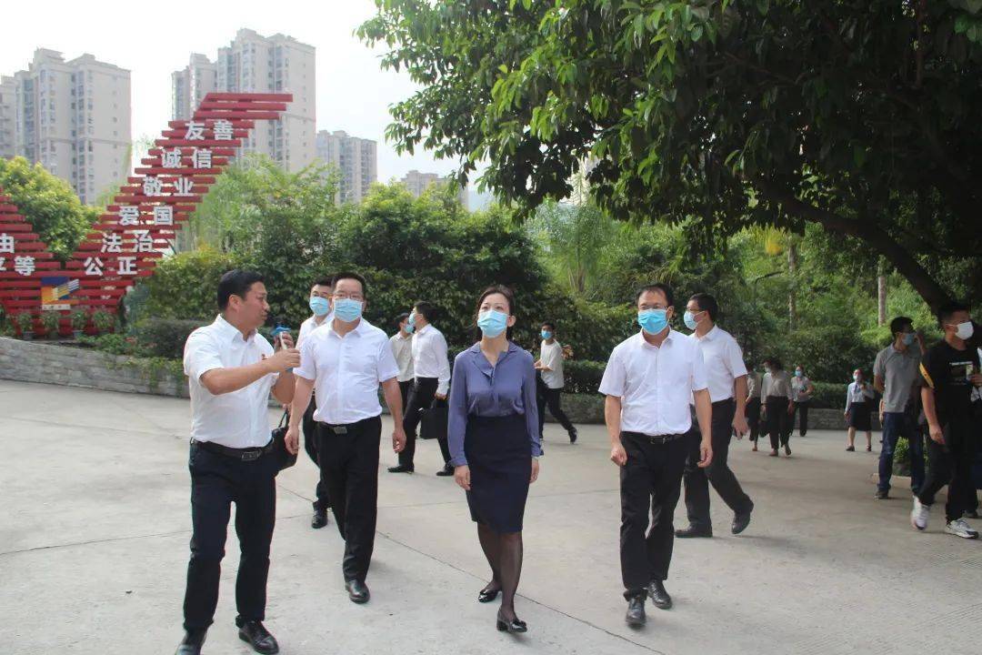 琴亭湖畔绘蓝图,浮仓山上谋发展