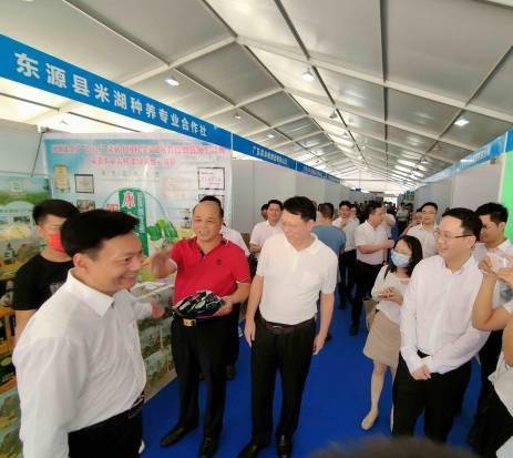 河源市市长何国森到全市乡村振兴农产品展销会现场点赞参展企业