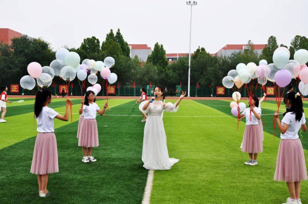 稷山县稷王中学第十四届校园田径运动会圆满成功