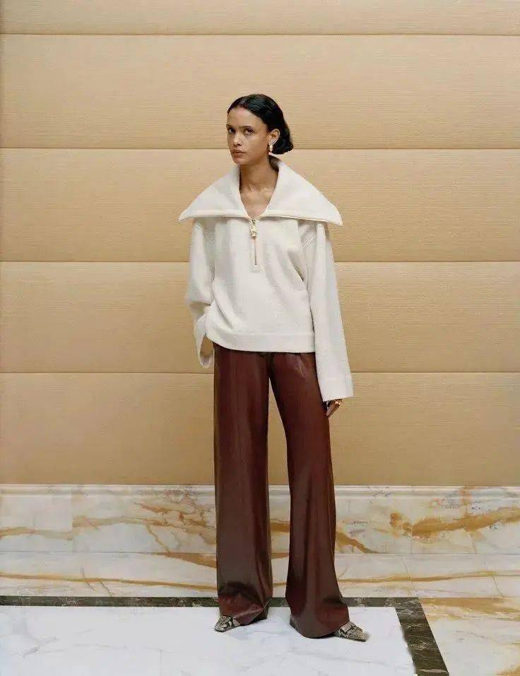 毛衣 秋冬最强穿搭指南就在这了！一件毛衣可以拯救你的衣橱