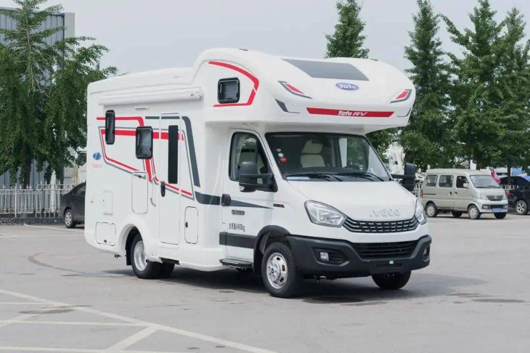 10 15 成都房车展 不怕选择困难症 亚特c型家族入门级车型 纪念版y9 两款超强底盘精致内饰任君选择 搜狐汽车 搜狐网 10 15 成都房车展 不怕选择困难症 亚特c型家族入门级车型 纪念版y9 两款超强底盘精致内饰任君选择 搜狐汽车 搜狐网