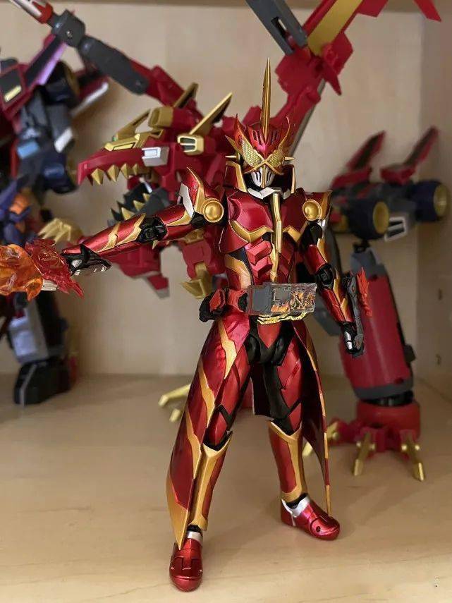 假面骑士圣刃龙纹骑士换色魔改惊艳十足