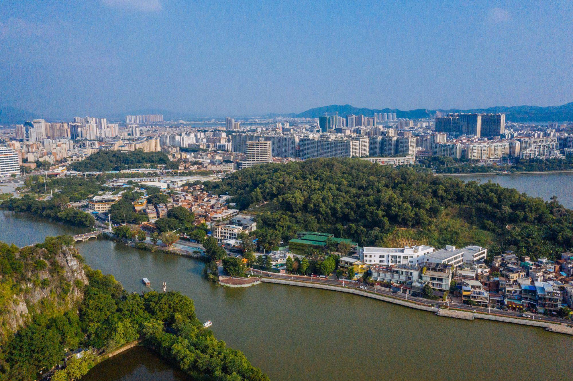 星湖风情,肇庆岩前村夜色,现又被称为厦门小鼓浪嗅,阳朔小西街,时间