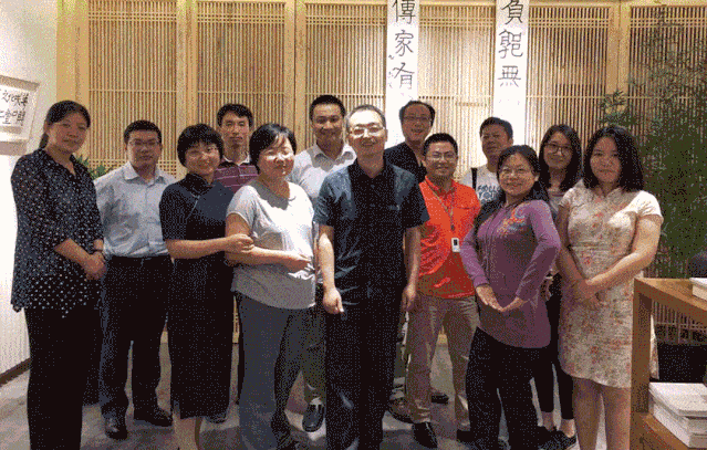 白岩松5年抑郁三度欲轻生却被一句话救醒永远不要低估读过道德经的人