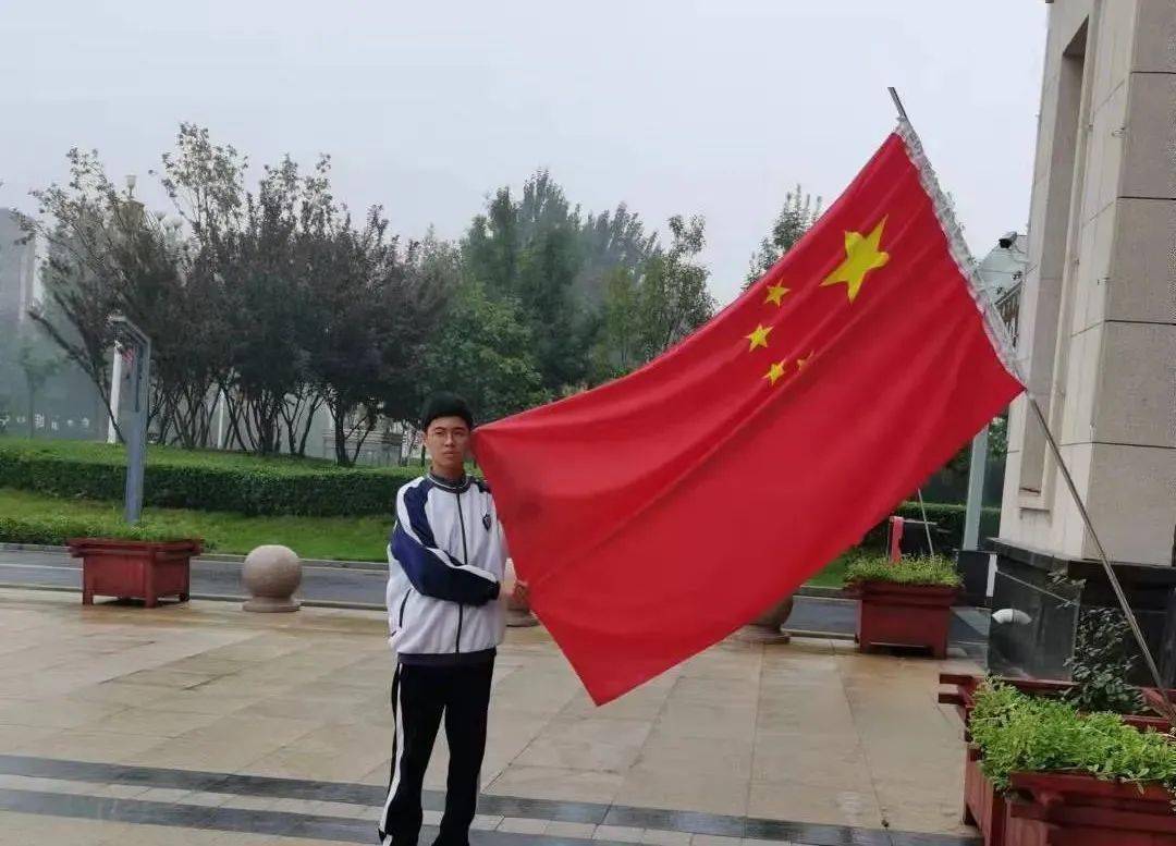 衡水一中高二7部开展六知六爱六荣教育实践活动