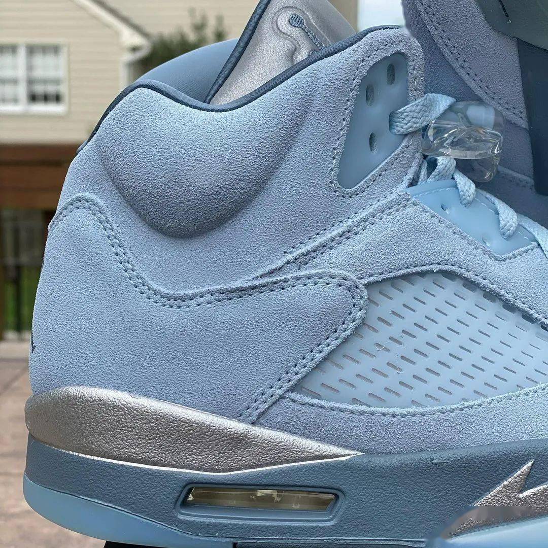 网络 「新冰蓝」Air Jordan 5 上脚曝光！麂皮鞋面质感无敌！