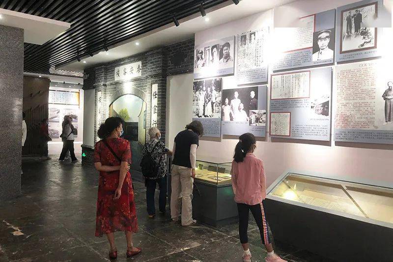 国庆假期王若飞故居迎来上万名游客_安顺