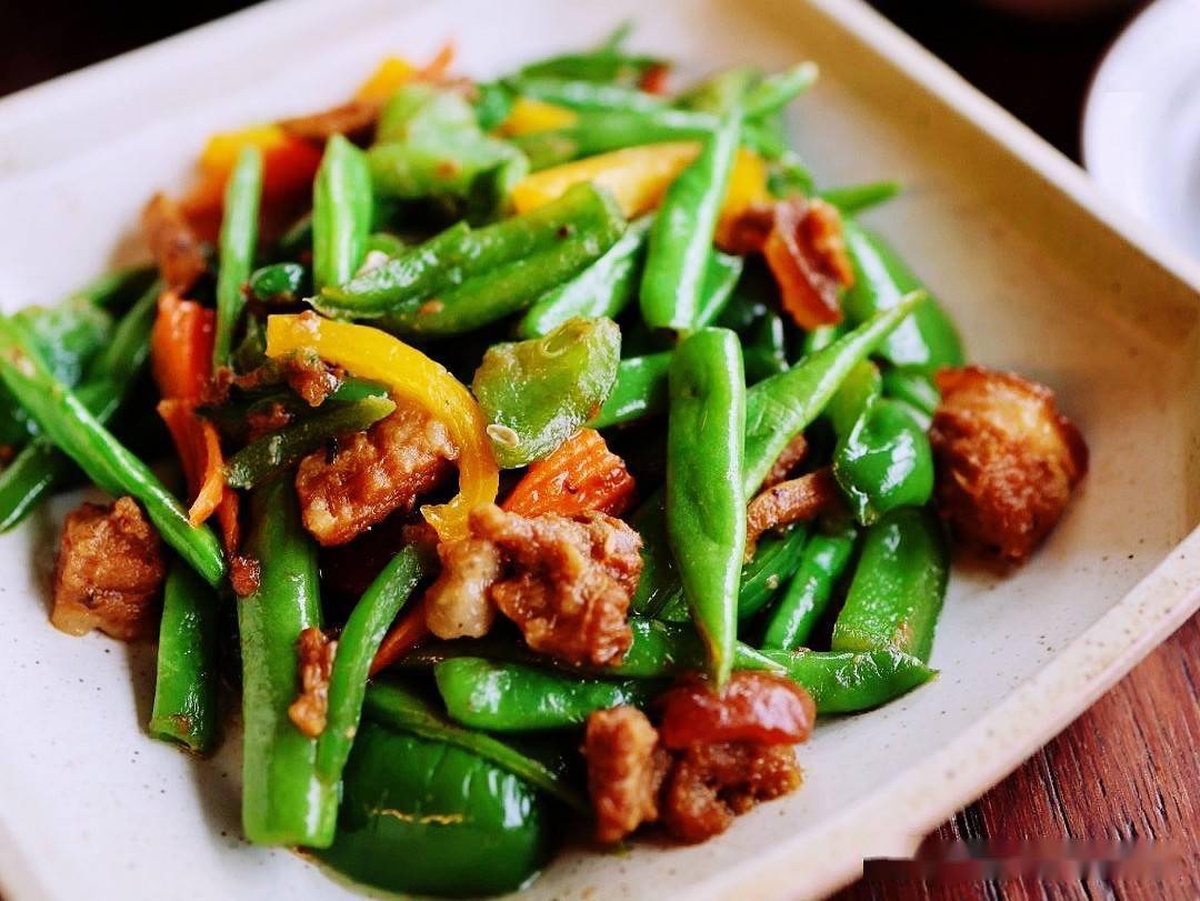 超美味的家常菜推荐:鱼露香煎鸡,清炒鸡毛菜,辣椒炒肉,巨好吃