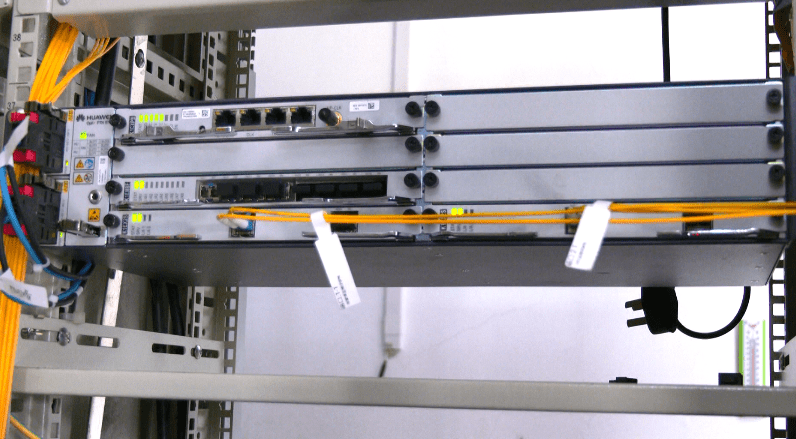 67全市首座龙游开通700m频段5g通信基站