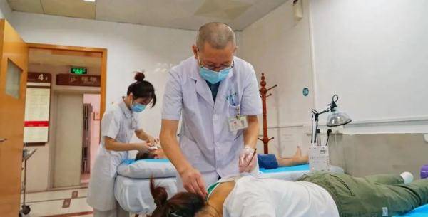 综合征|男子晨跑突然倒地，无法大小便！这个病务必警惕