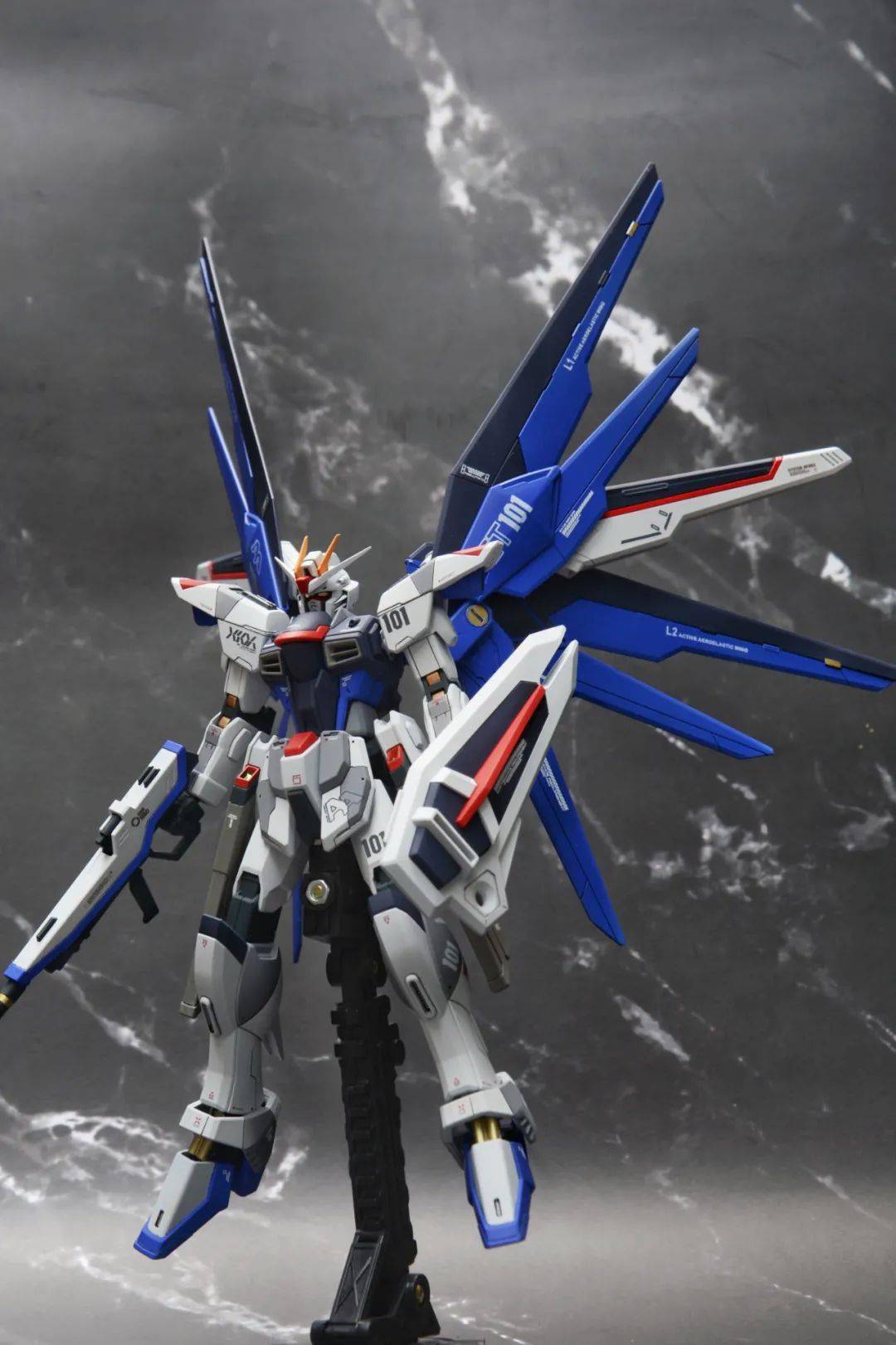 小改涂装hg自由高达自作分享