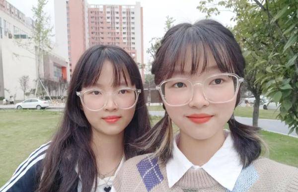 复制粘贴的优秀!川大这个专业有对双胞胎姐妹花