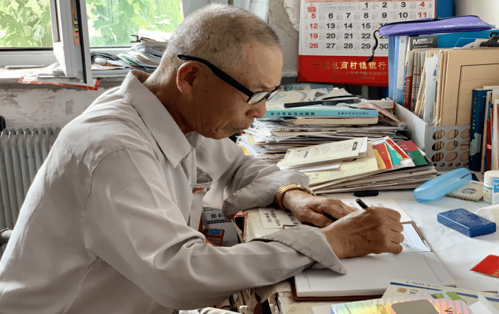 致敬沈治中拾荒十年只为能交上一笔特殊的党费