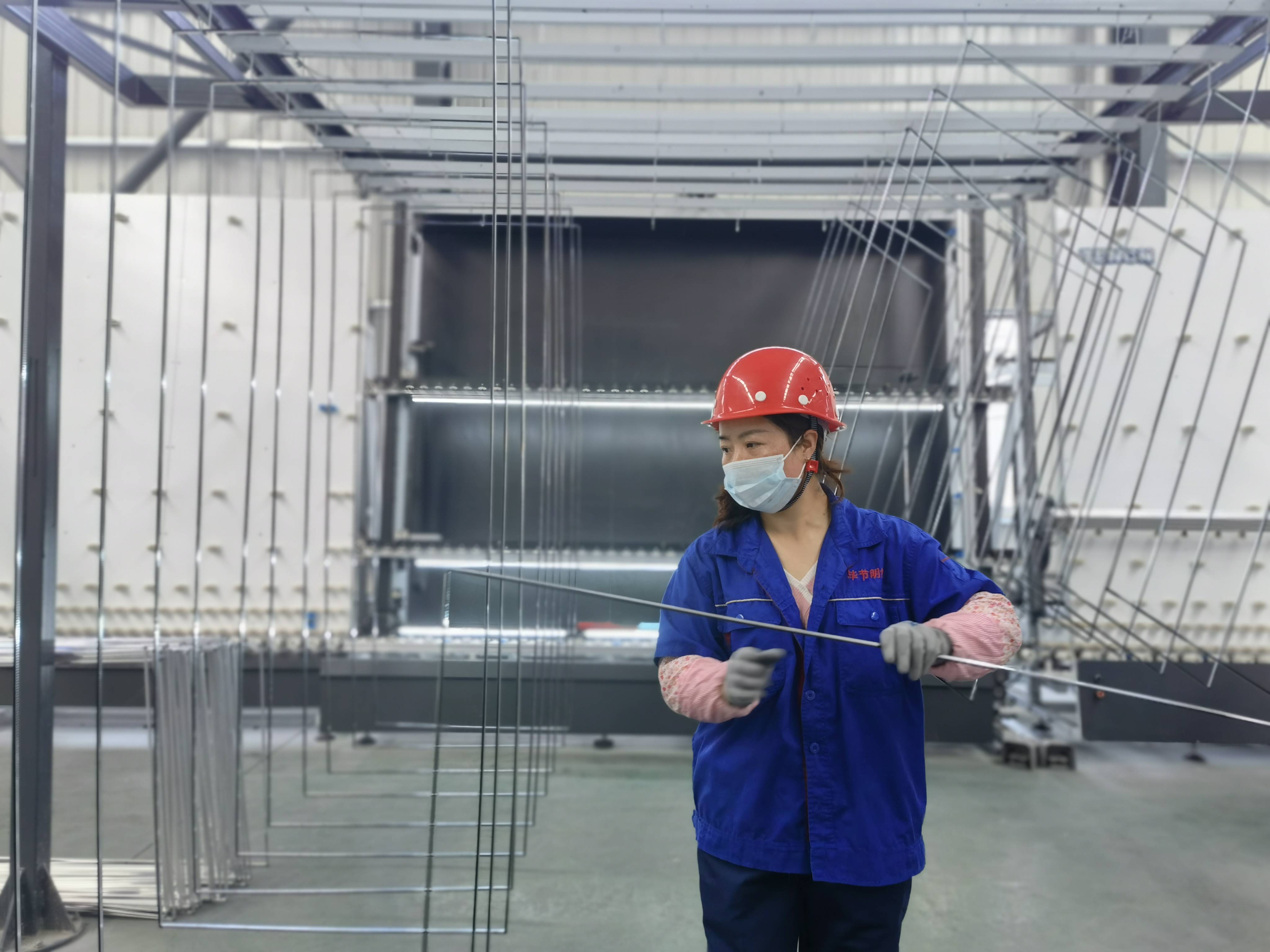 KAIYUN毕节七星关区建成我省首条Low-e玻璃生产线(图3) KAIYUN毕节七星关区建成我省首条Low-e玻璃生产线(图3)