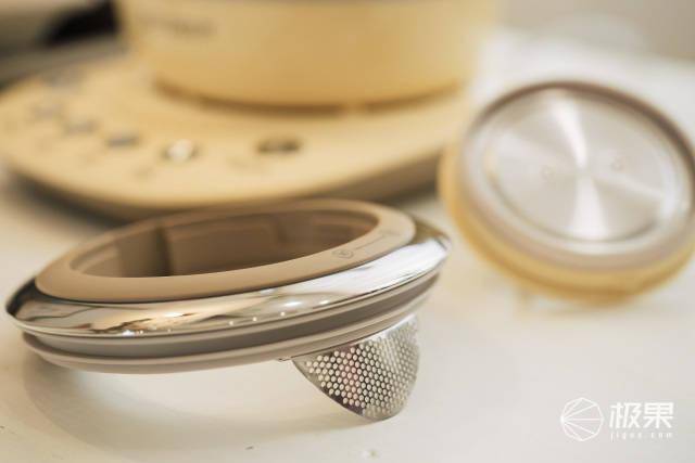 厨艺厨艺小白也能做出软糯银耳羹？一键温泡智能控温，美味营养双重兼顾