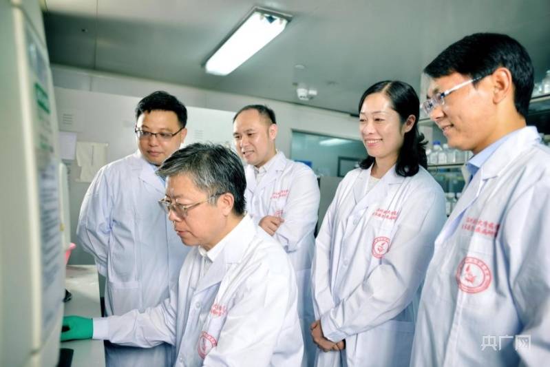 浙江省|中国工程院院士李校堃：以德立教，争做“黄大年式”教师团队