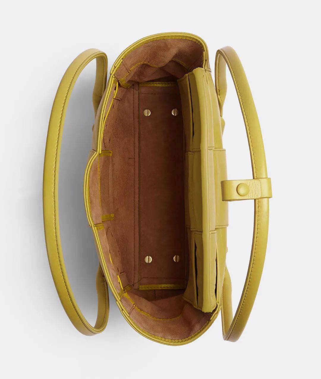 系列女星都在背的腋下包，买这 4 款准没错