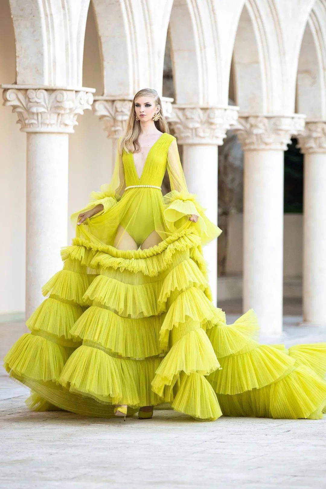 公众 礼服-Georges Hobeika 2021-22 秋冬高级定制时装秀（仙气飘飘）
