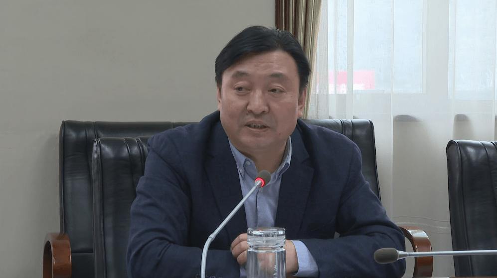 曹振宇带领考察组赴延长石油炼化公司考察座谈