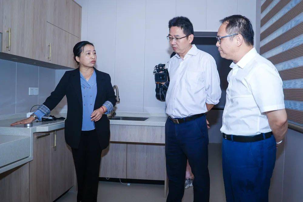 献礼建党百年82全区首家智慧助老适老化体验馆开业啦