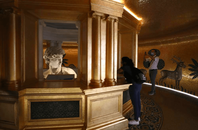 迪拜|3D大卫雕像被批“强行打码”，VIP可看全身……