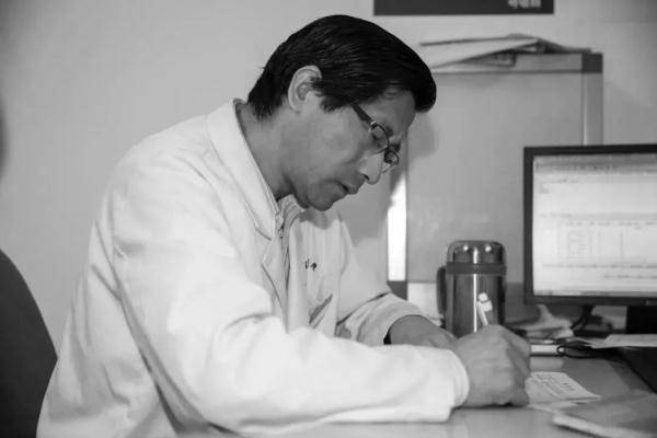 网友|痛心！全国抗击新冠肺炎疫情先进个人史锁芳因公殉职