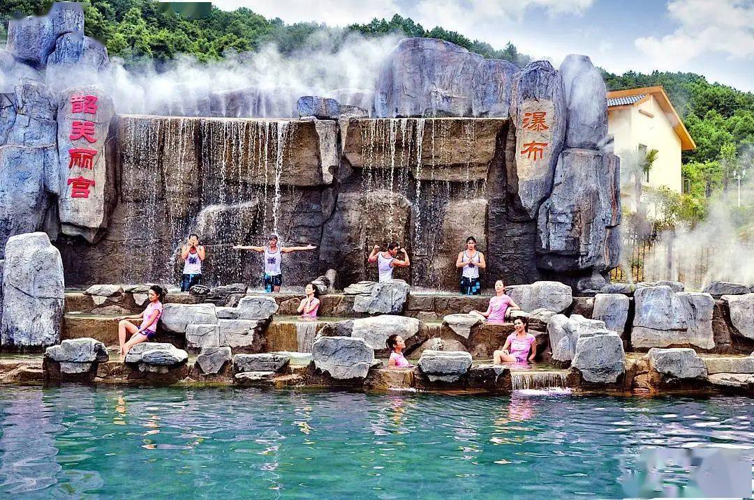 韶关丽宫温泉￥468韶关乳源丽宫温泉酒店自驾游套餐主楼标准客房双人