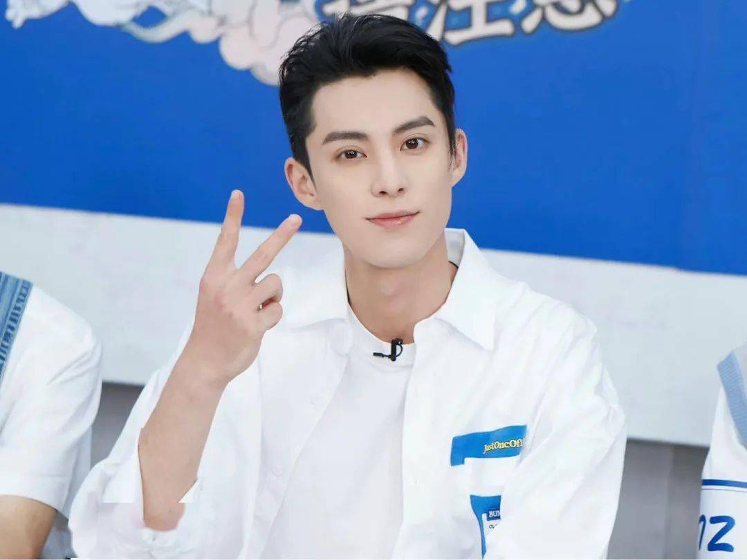 王鹤棣怎么当上演员的 2ff8b6ec891c4afcb7f0ca1486886566.jpeg