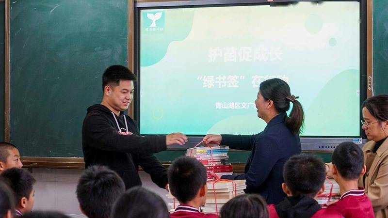 江西南昌：青山湖区多部门联合开展“网络安全进校园”