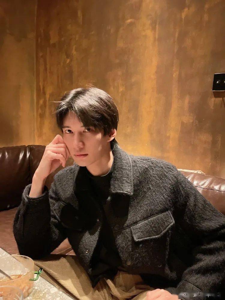 成功|周扬青相亲成功？与小6岁陈瑞丰低调撒糖，两人私下约会甜蜜用餐