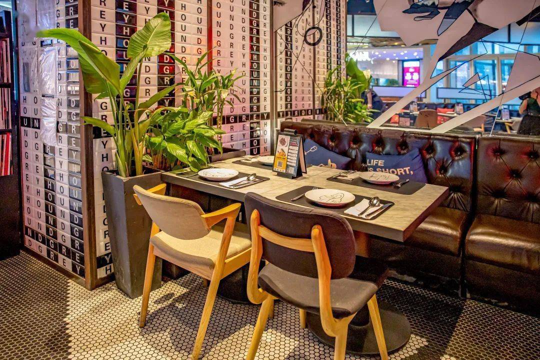 灰狗潮泰意餐厅iapm店创新潮牌餐厅来啦环境优美天台景色尽收眼底给你