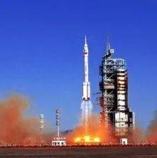 百年瞬间 | 神舟五号载人飞船发射成功_杨利伟