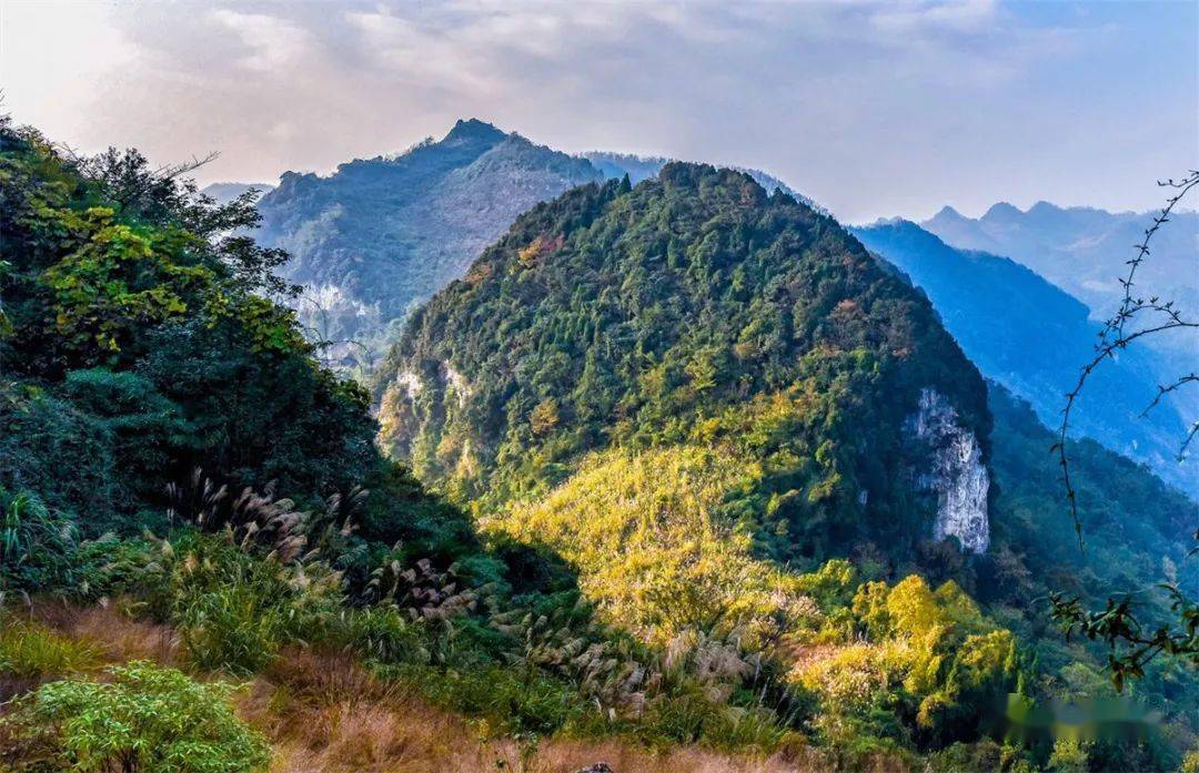 彭州绝美山河秋景来袭，看到第一个就蠢蠢欲动……