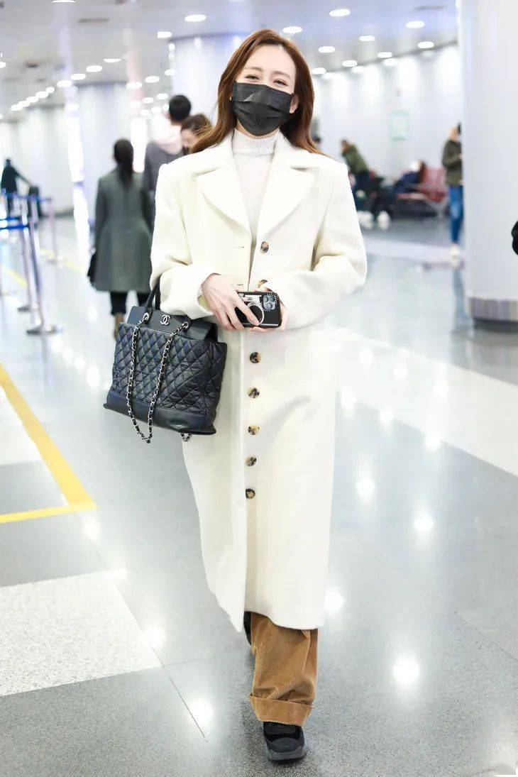 设计 听说白百何的OOTD，要盖着脸看