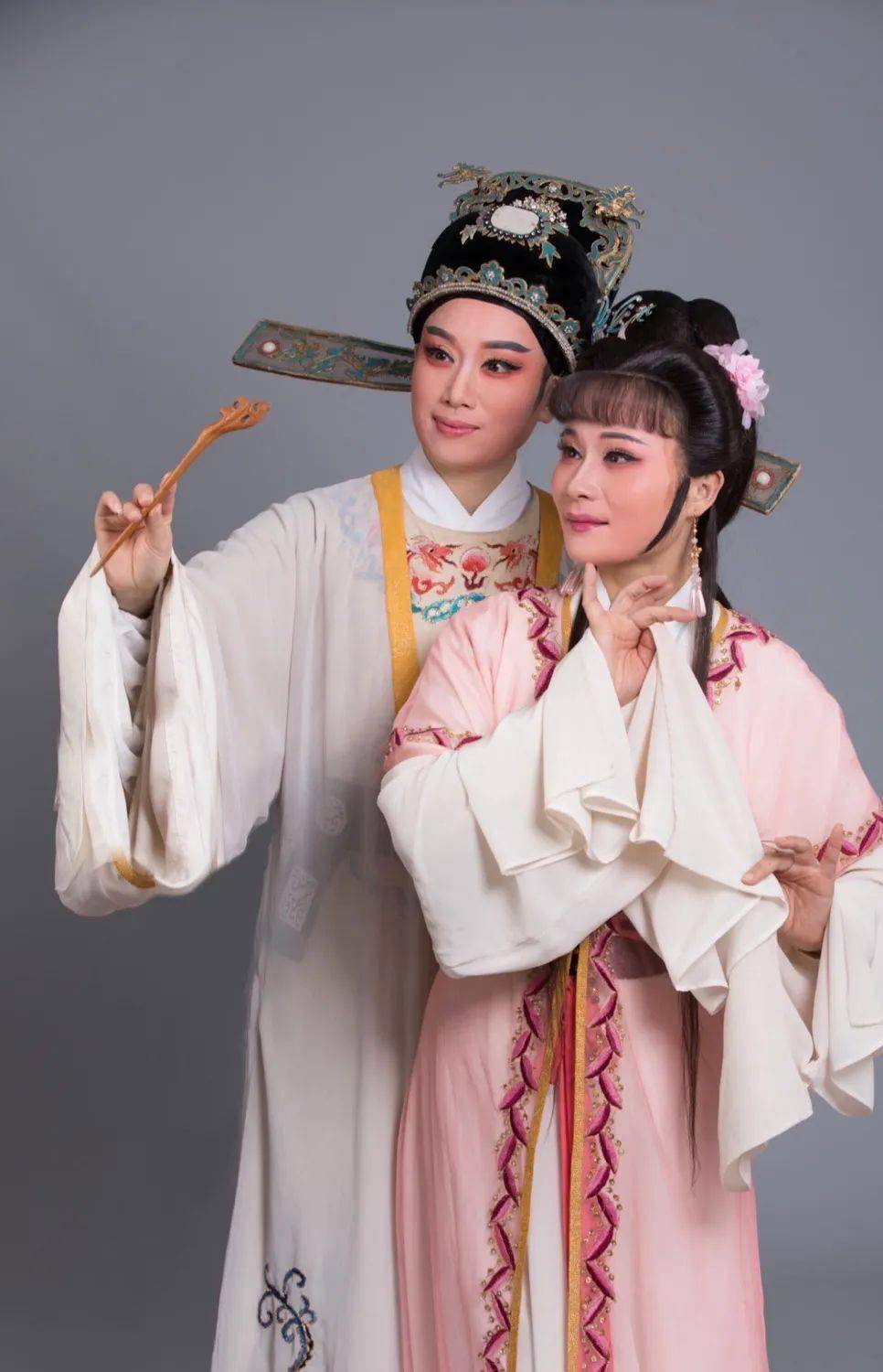改编,整理,移植了《荆钗记》,《白兔记》,《晋公子重耳》,《蛟龙扇》