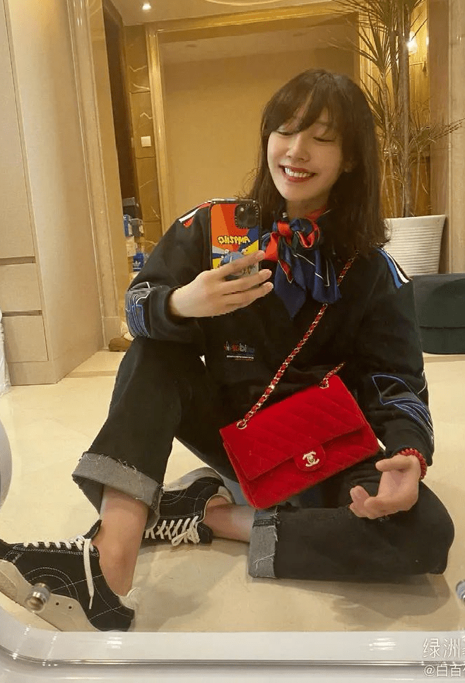 设计 听说白百何的OOTD，要盖着脸看