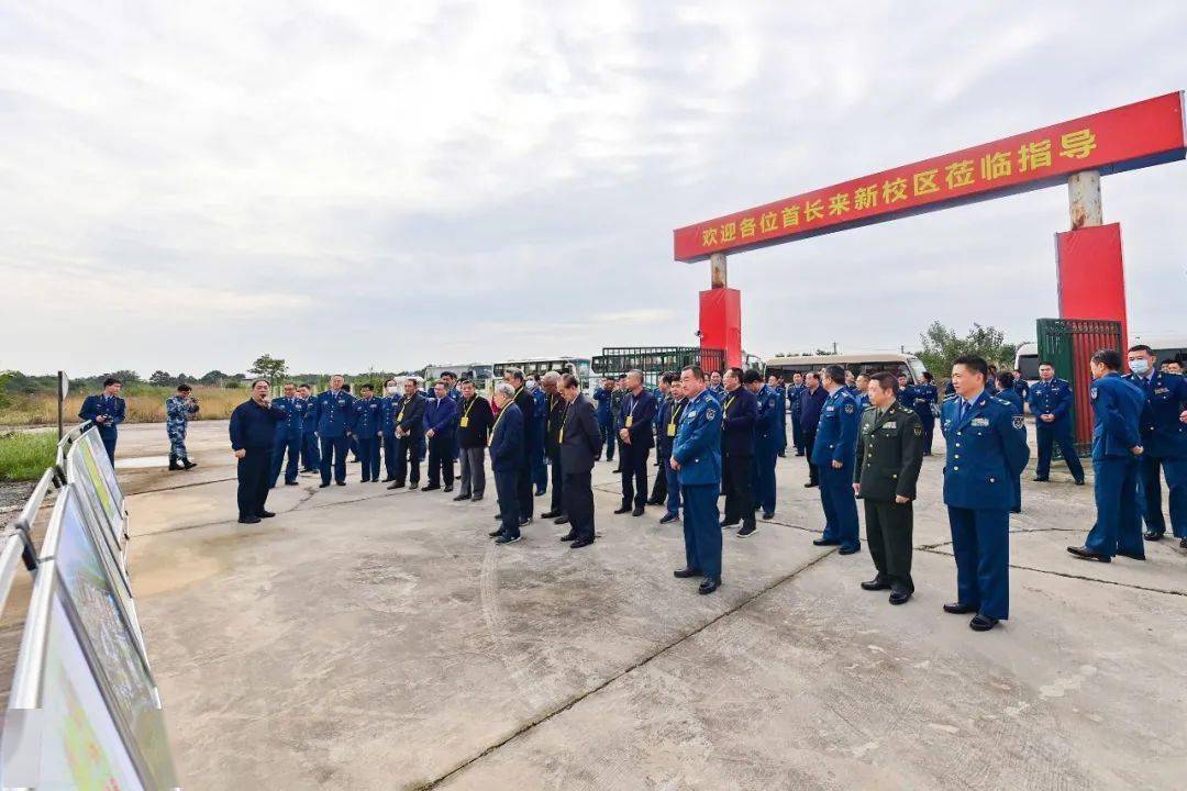 喜迎建校80周年 沃土植新绿 起航谱新篇—空军