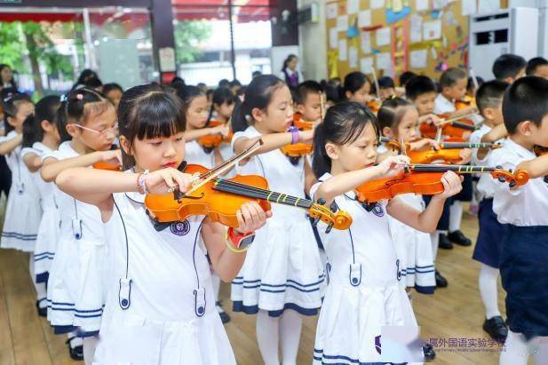 教育|百人师生弦乐团挑战线上吉尼斯！“双减”让艺术教育回归校园